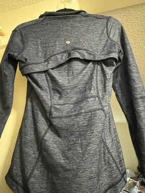 lululemon athletica Heathered Navy Blue Long Sleeve Jacket
